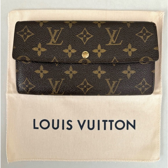 Louis Vuitton Monogram Leather Wallet - Picture 5 of 16